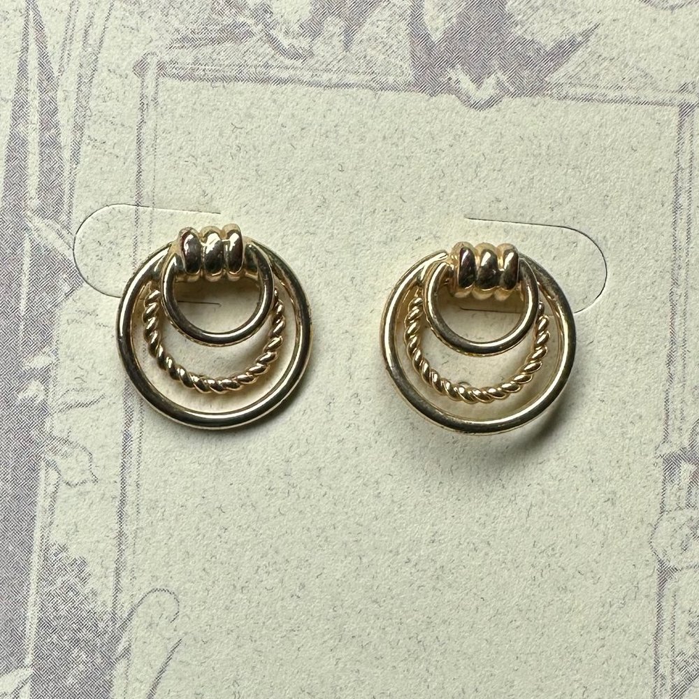 Vintage Front Facing Multi Hoops